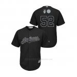 Camiseta Beisbol Hombre Cleveland Indians Mike Clevinger 2019 Players Weekend Replica Negro
