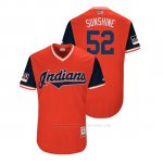 Camiseta Beisbol Hombre Cleveland Indians Mike Clevinger 2018 Llws Players Weekend Sunshine Rojo