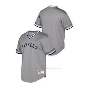 Camiseta Beisbol Hombre New York Yankees Cooperstown Collection Mesh Wordmark V-Neck Gris